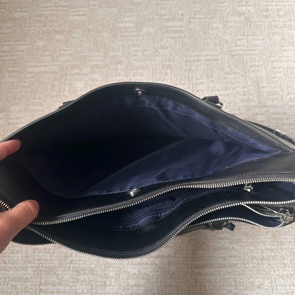 NWOT Tumi Leather Briefcase
